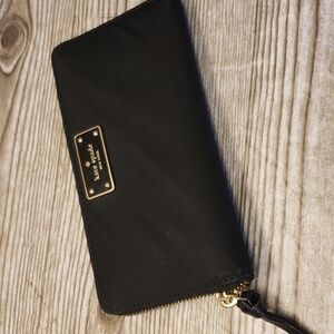 Kate Spade nylon zipper wallet